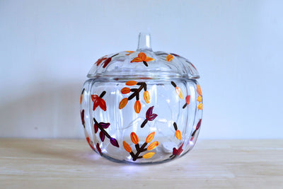 *FALL PREVIEW* Glass Pumpkin Paint and Sip at Bank & Bridge Brewing Mystic CT | 10.4.23 | 6-8 PM